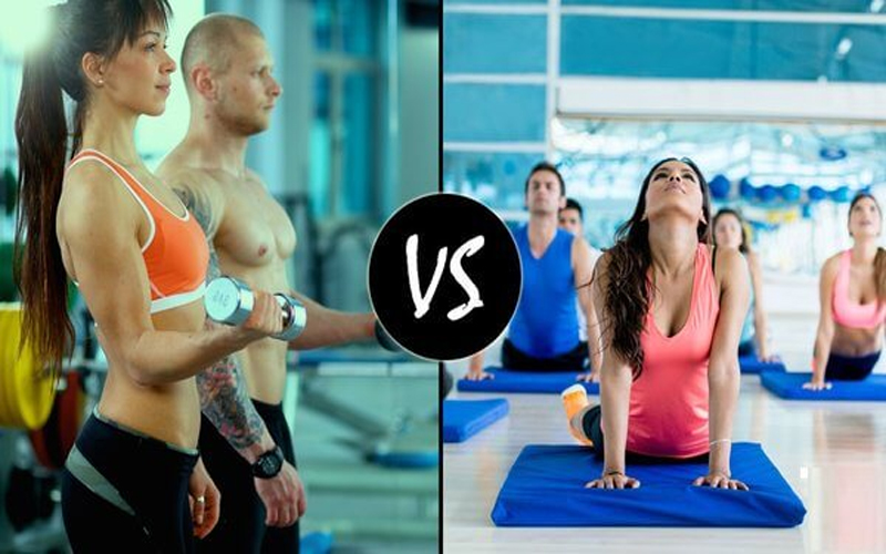 Những cô nàng công sở nên tập gym hay yoga để dáng đẹp hơn?